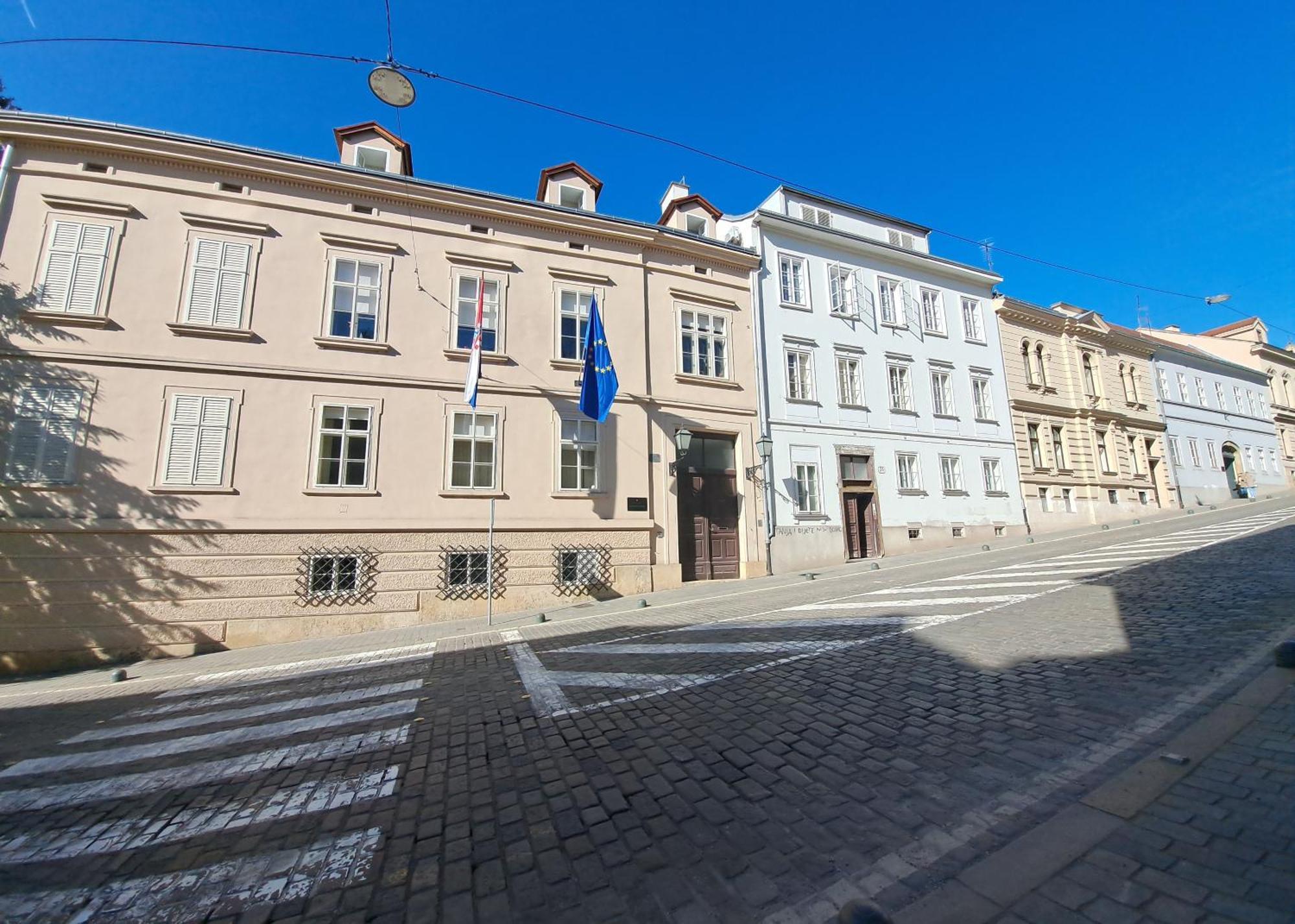 Endless Chanson Zagreb Exterior photo